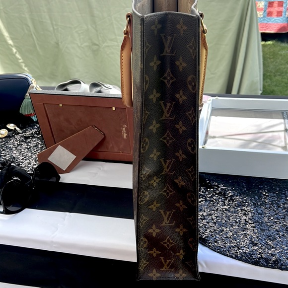 Louis Vuitton Sac Plat - Picture 5 of 10